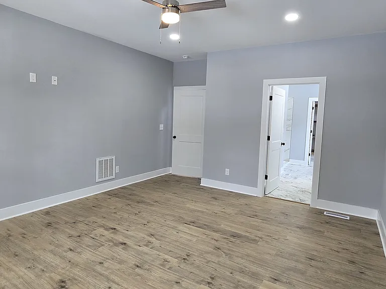 5058 Shattalon Dr — Photo 19
