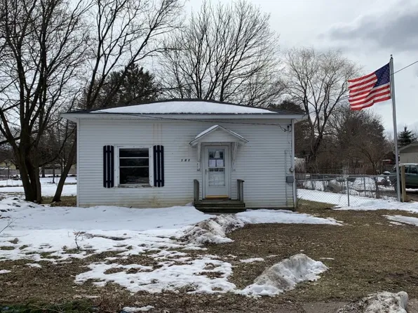 307 W 1st St, Scottville, MI 49454