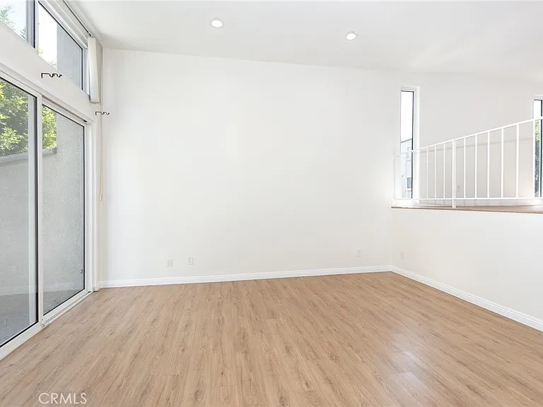 21901 Lassen St #113 — Photo 5