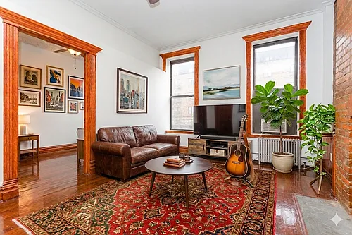 1079 Broadway #3A Photo 1