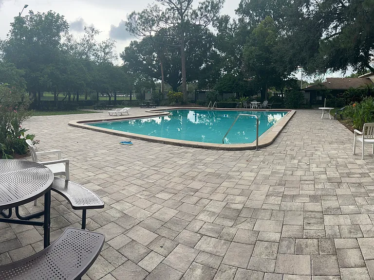 7201 San Luis Ct — Photo 27