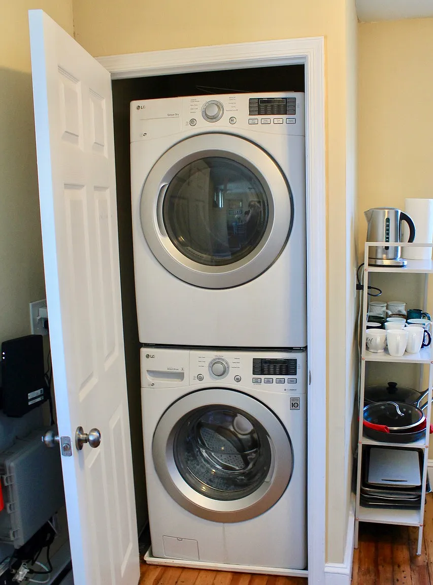 2 bed, $1,900 — Photo 4