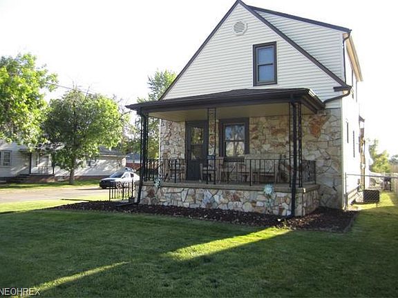 3rd image of 3374 Reid Ave