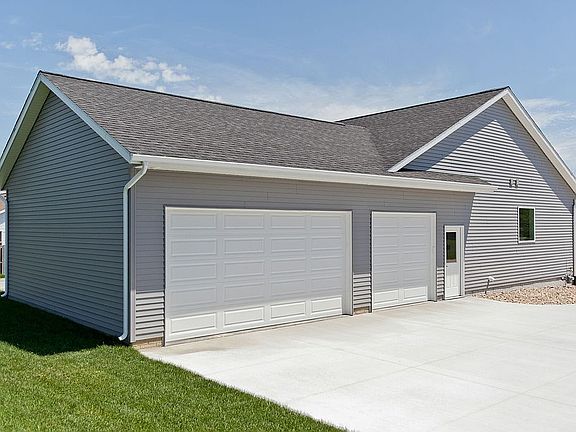 3 stall side load garage