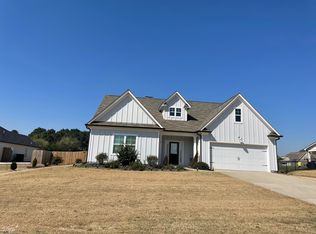 37 Fox Dr, Winder, GA 30680