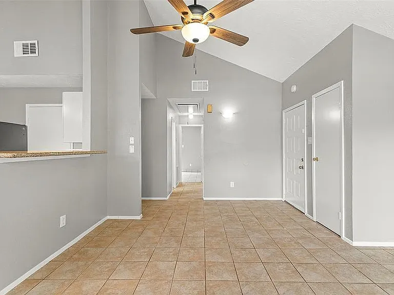 5406 Rivergate Dr — Photo 9