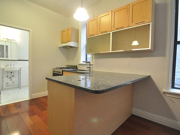 2nd image of 291 Eastern Pkwy APT 28
