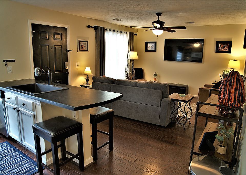 spacious living room