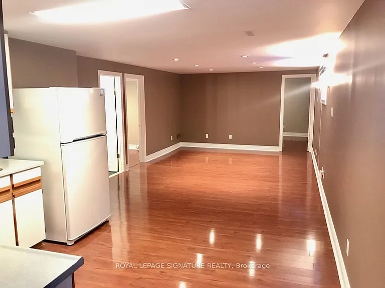 2667 Sherhill Dr #LOWER — Photo 3