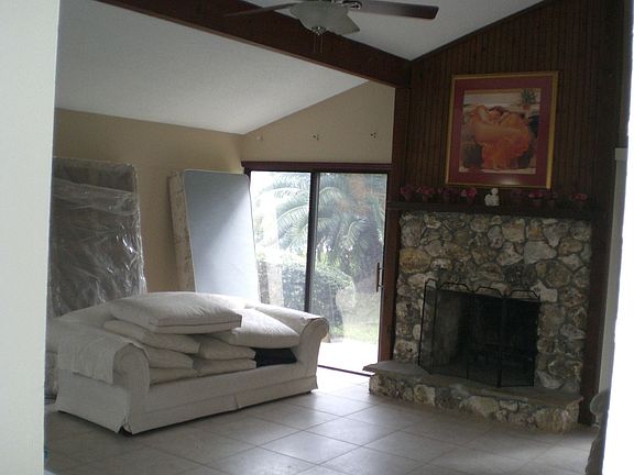 4th image of 238 Overbrook Dr
