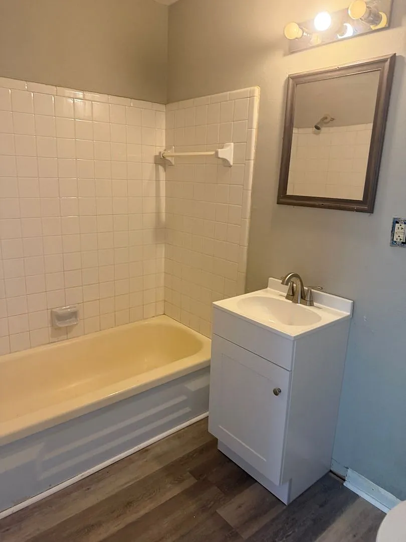 Campus Edge Apartments — Photo 4