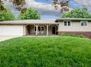 2913 S Glendale Ave, Springfield, MO 65804