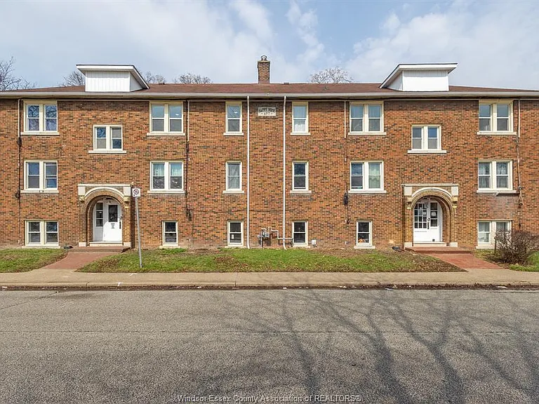 706 Elliott St E #5A — Photo 3