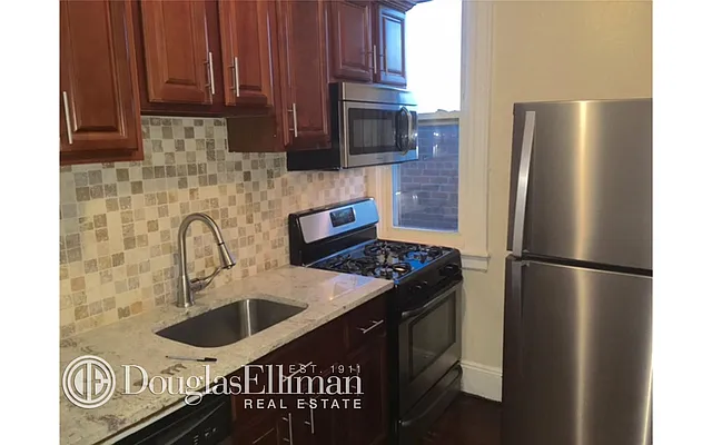 Rented by Douglas Elliman | media 21