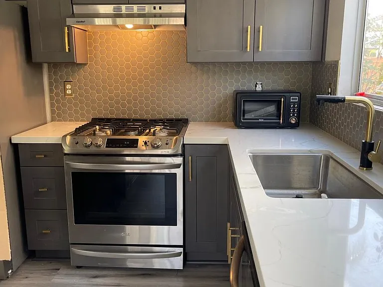 BRAND NEW KITCHEN AND NEW APPLIANCES!