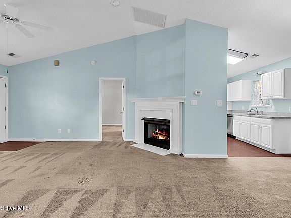 3rd image of 513 Crooked Pine Place SW