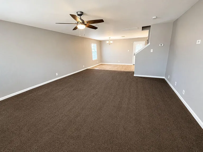 220 Adriana Ln — Photo 3