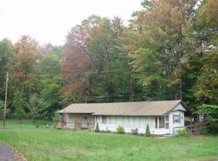 479 Roemerville Rd, Greentown, PA 18426