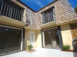 286 Arabian Rd, Palm Springs, FL 33461