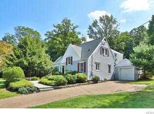 74 Huntville Rd, Katonah, NY 10536