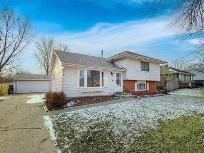 2300 4th St SW, Altoona, IA, 50009