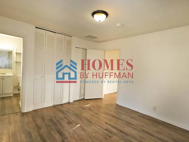 103 East Strain Street — Photo 10