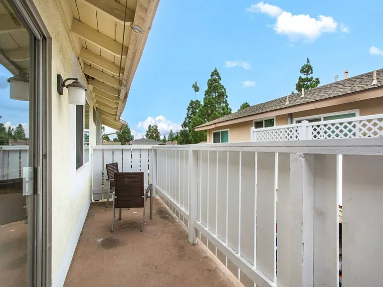 405 Nobel Ave #C — Photo 11