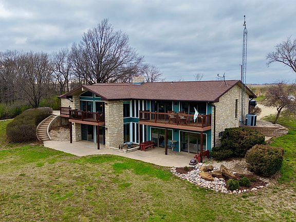 4th image of 1659 Prairie Rd