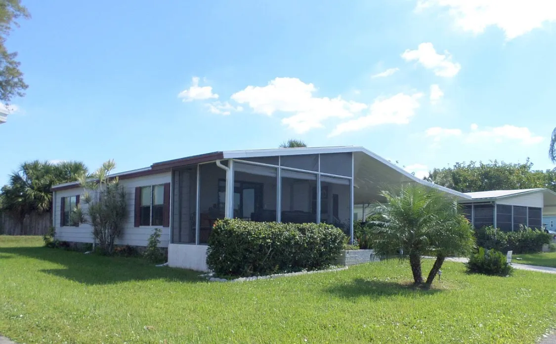 Camelford Dr, Sarasota — Photo 2