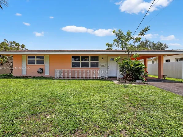 7740 NW 15th Ct, Pembroke Pines, FL 33024