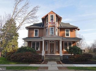 45 Howard St, West Lawn, PA 19609