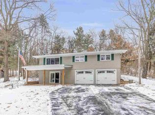 W5441 Sunset Dr, Wild Rose, WI 54984