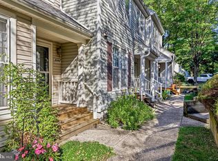 8144 Cliffview Ave, Springfield, VA 22153
