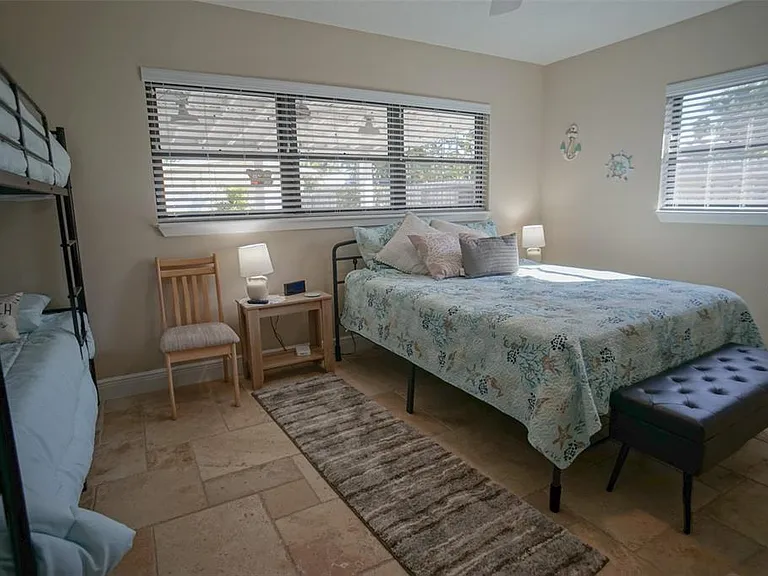 929 Lantana Ave — Photo 52