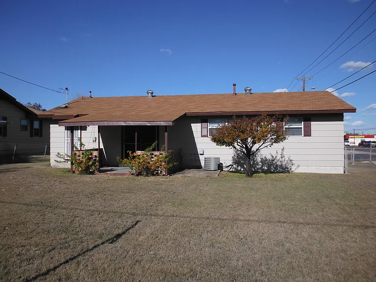 1200 West Ln — Photo 16