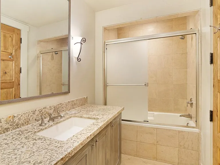 101 Spring St #102 — Photo 13
