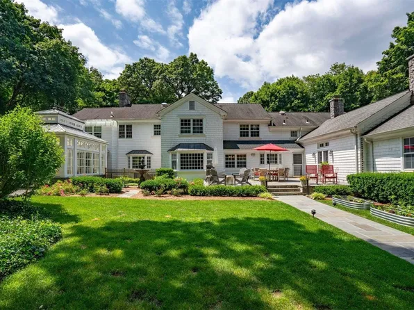 999 Wolver Hollow Road, Upper Brookville, NY 11771