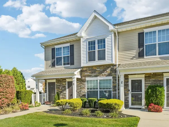 33 Weatherby Lane #_, Central Islip, NY 11722