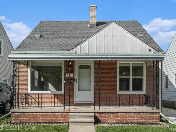 2320 Minnie St, Lincoln Park, MI 48146