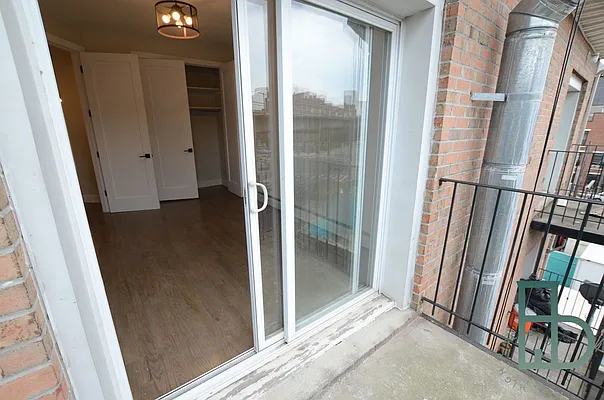 Rented by Miron Realty Group | media 41