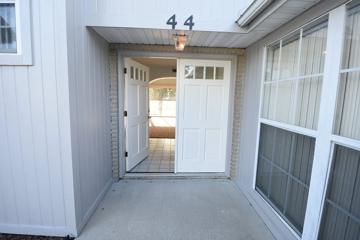44 Cormorant Ct — Photo 3