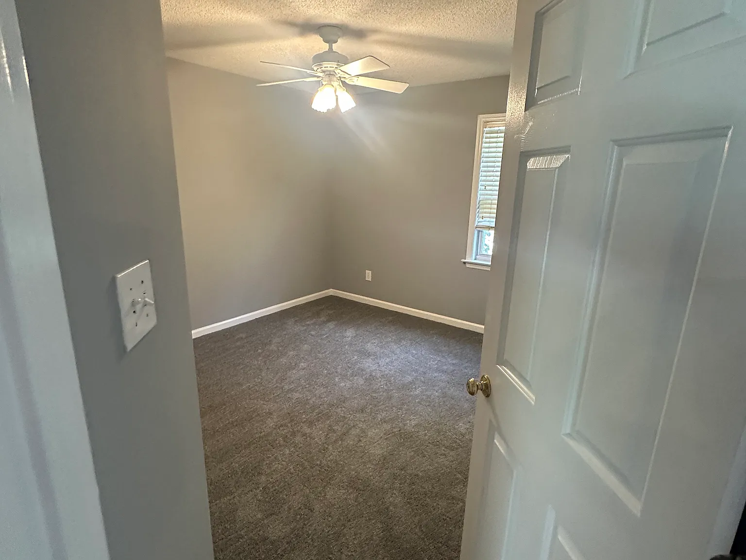 3 bed, 1270 sqft, $1,700 — Photo 4