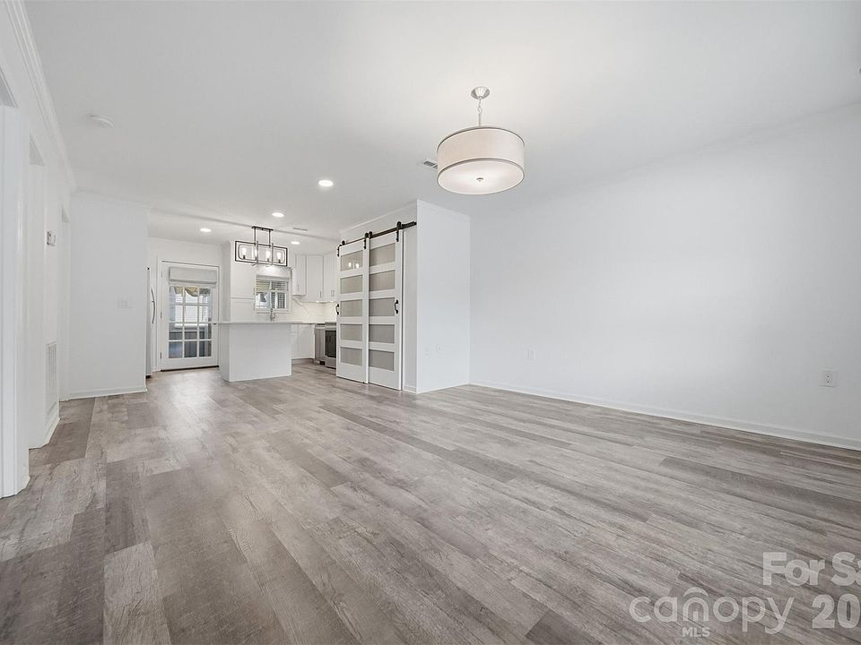1st image of 115 23rd St NW APT 25