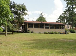 2207 Clubhouse Rd, Summerton, SC 29148