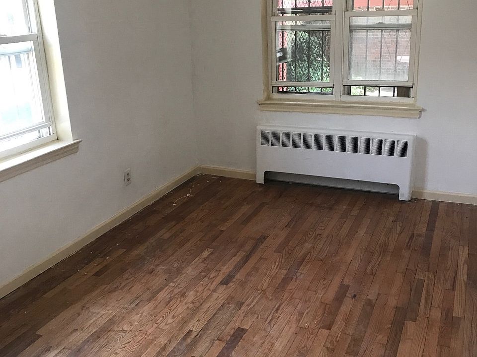 2nd image of 3123 Fenton Ave