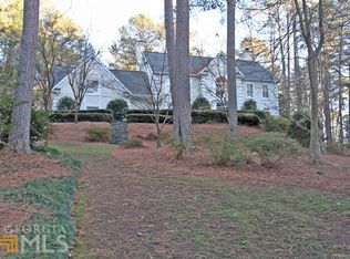 1585 Brandon Hall Dr, Sandy Springs, GA