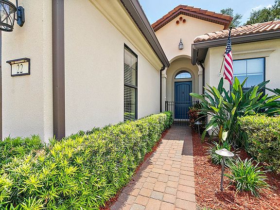 5th image of 22 Mission Oak Ct