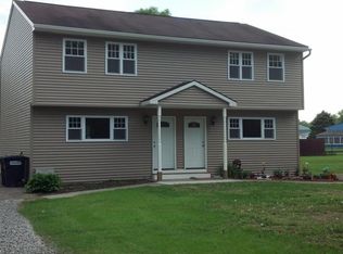 16 Saunders Dr, Gansevoort, NY 12831