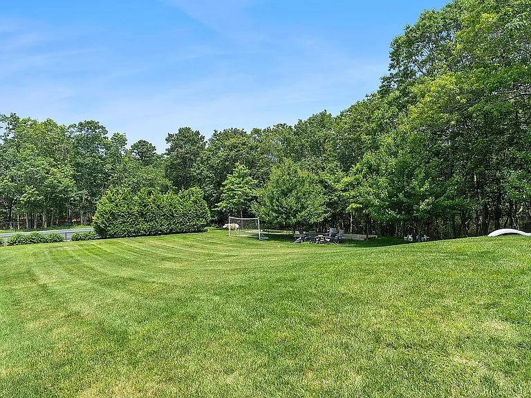 858 Old Sag Harbor Rd — Photo 40