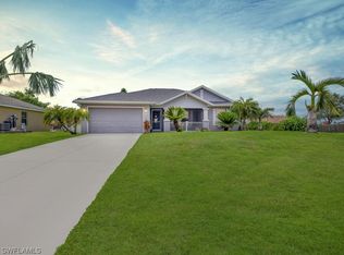 2020 NE 7th Pl, Cape Coral, FL 33909